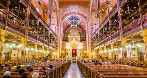 Great Synagogue in Budapest - World's second largest synagogue