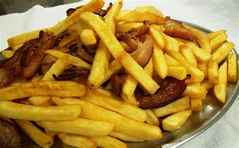 Batata Frita Com Bacon - Pizzaria e Fast-Food Clone