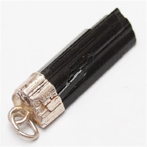 Black Tourmaline: Meaning, Healing Properties and Powers