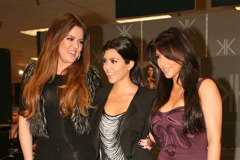 Kardashian Sisters - Me and My Waist