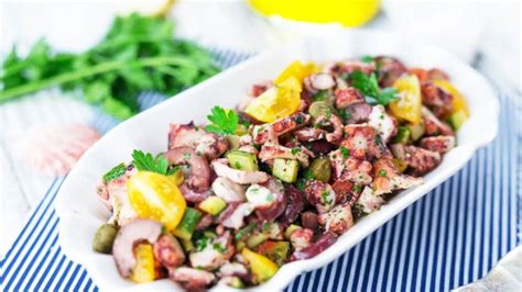 Date un gusto con esta deliciosa ensalada de pulpo | Soy Chef