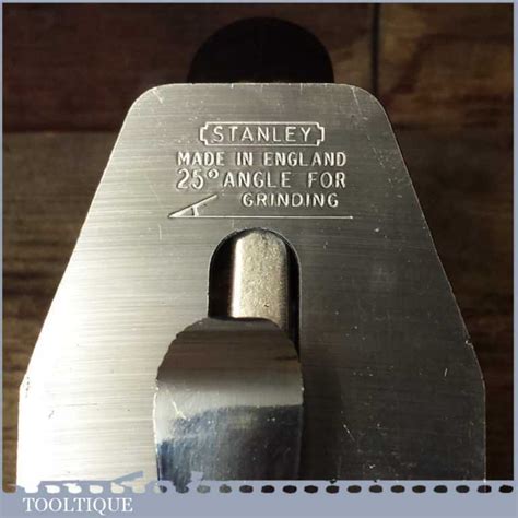 Modern Stanley No: 4 ½ Wide Bodied Smoothing Plane – Fully Refurbished | Tooltique