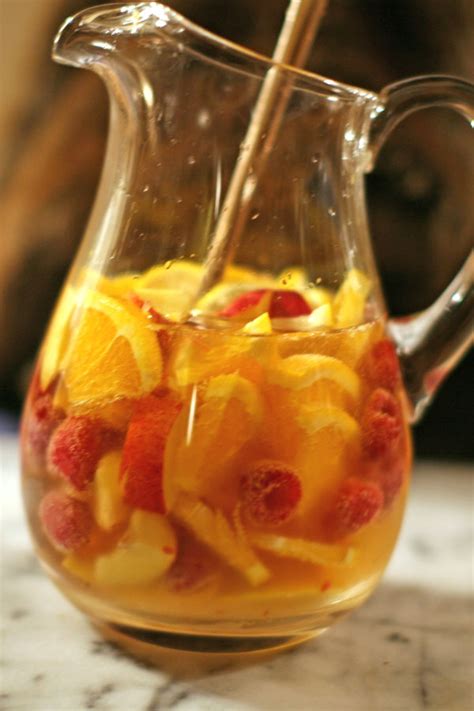 Recipe: Sparkling Sangria. - The Stripe