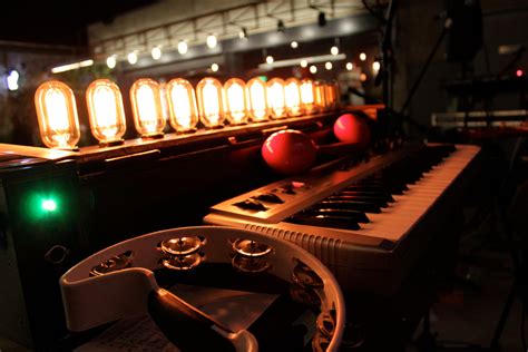 Antique Light Bulb Organ - MIDI/OSC Controlled : 14 Steps (with ...