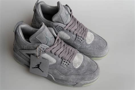 Jordan 4 Retro Kaws Grey