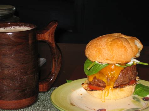 File:Homemade hamburger 1.jpg - Wikimedia Commons