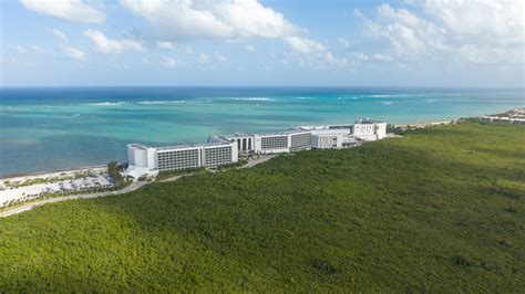 Hilton Cancun, an All-Inclusive Resort in Mexico