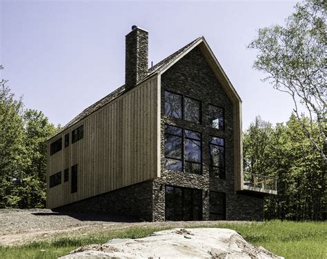 Cedar and Stone House / Mago Architecture | ArchDaily