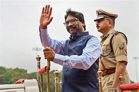 Hemant Soren | Jharkhand: Chief Minister Hemant Soren unveils Rs 15,000 ...