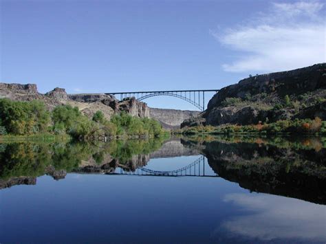 "Perrine Bridge"- Twin Falls, Idaho. This bridge is 1500 feet long and ...