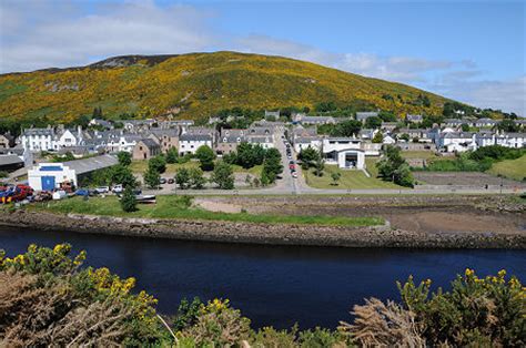 Helmsdale Feature Page on Undiscovered Scotland