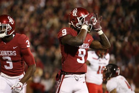 Oklahoma football: CeeDee Lamb proves he's back to full health in impressive performance against ...