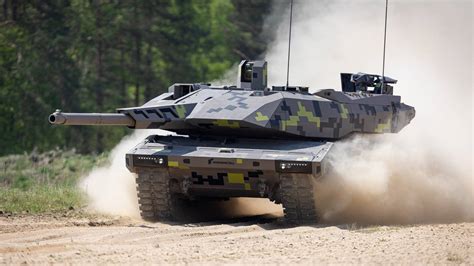 New KF51 Panther Tank Packs Big 130mm Gun Aimed At Aging Leopard 2