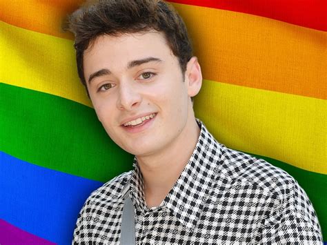 ‘Stranger Things’ Star Noah Schnapp Comes Out as Gay - showbizztoday