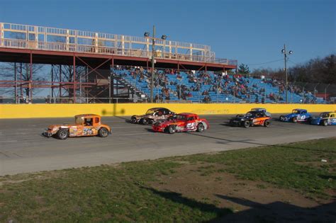 FLAT ROCK SPEEDWAY SCHEDULE OF EVENTS - Flat Rock Speedway