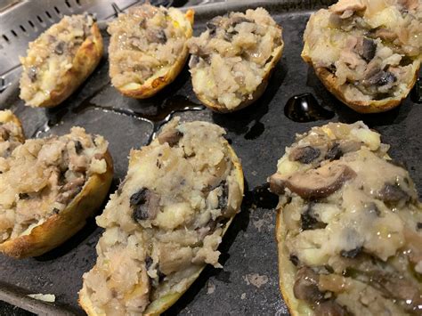 Jacket Potatoes stuffed with Mushrooms - The Plant based dad