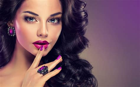 Pretty woman, Model, Hand, Makeup, Hairstyle, HD wallpaper | Peakpx