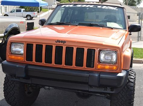 How to Install a 2-Inch Complete Lift Kit on a Jeep Cherokee XJ 1984 ...