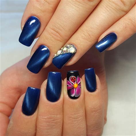Eye Catchy Magnetic Nail Polish Designs You Will Love To Try