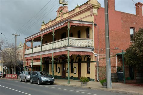 Victoria Hotel, Rutherglen, Victoria | 90 Main St, Ruthergle… | Flickr