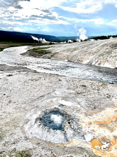 Yellowstone geysers: New features and new eruptions