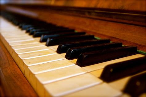 Old Piano Free Stock Photo - Public Domain Pictures