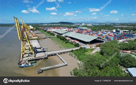 Kuching Malaysia June 2024 Senari Port Pending Terminal Port — Stock Editorial Photo © juliuscwt ...