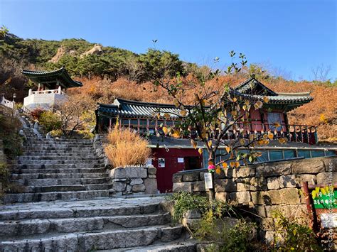 Bukhansan: fortress entrance > Uisangbong > Gugnyeongsa > Bukhancheon ...