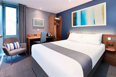 Travelodge opens up seven new hotels and slashes room prices to just £ ...