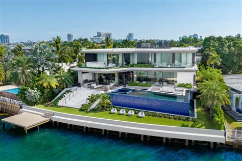 New Miami Beach Mansion With Water and Skyline Views Sells for $28.3 Million - Mansion Global