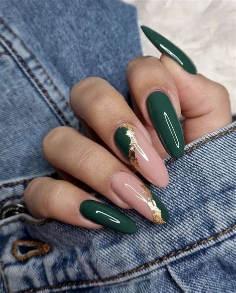 28+ Gorgeous Emerald Green Nails You’ll Want To Copy!