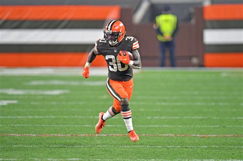 5 Cleveland Browns players on the roster bubble heading into OTAs - Page 5