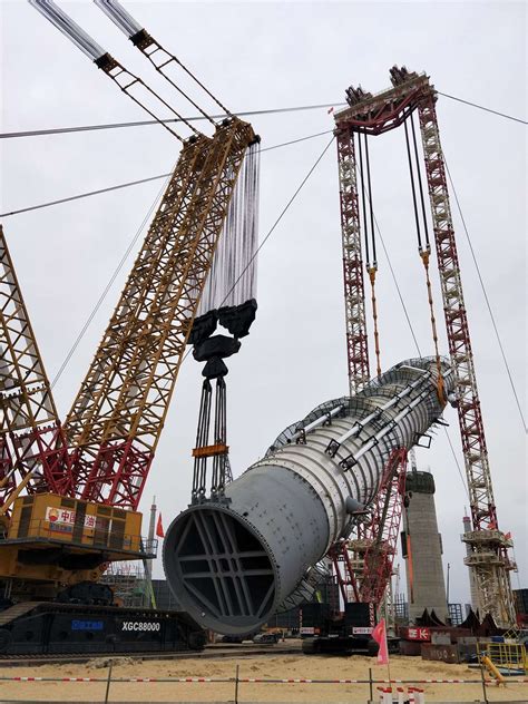 Record refinery lifts in China - International Cranes and Specialized Transport