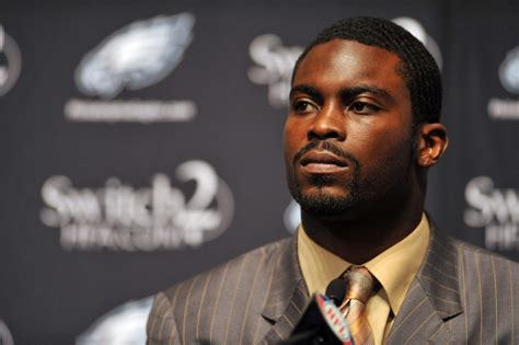 Look: NFL World Is Not Happy With Michael Vick - The Spun