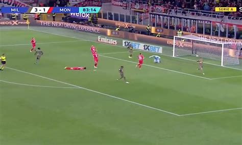 Watch: Leao gets his fifth Serie A goal of the season to put Milan 4-1 ...