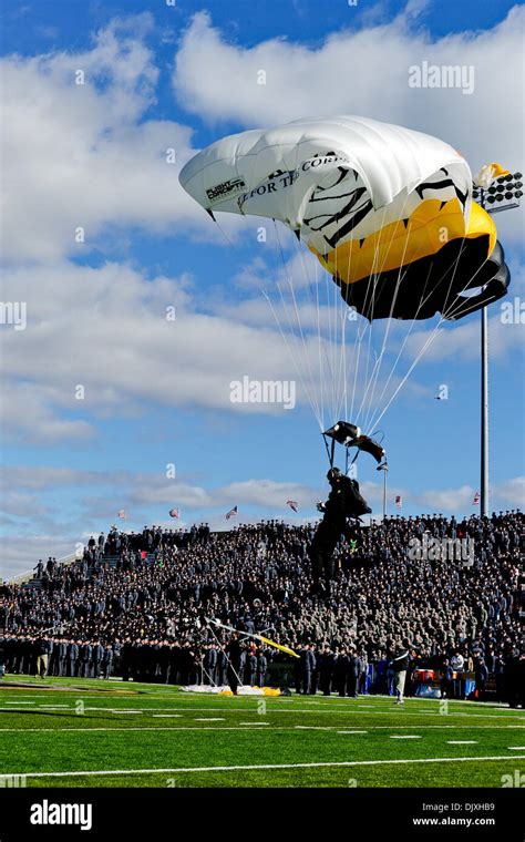 Army black knights hi-res stock photography and images - Alamy