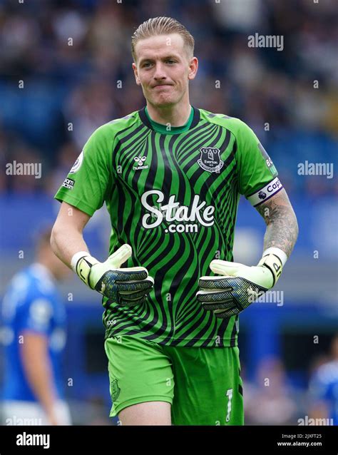 Jordan pickford everton september 2022 hi-res stock photography and ...