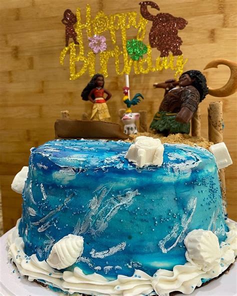 Moana Birthday Cake