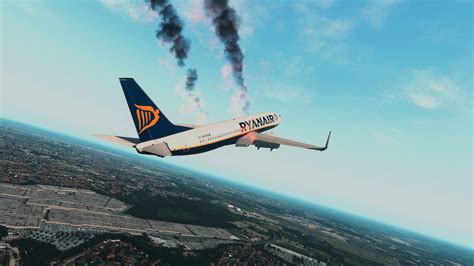 RYANAIR 737-800 Engine Fire Crashes close to Birmingham Airport [X ...