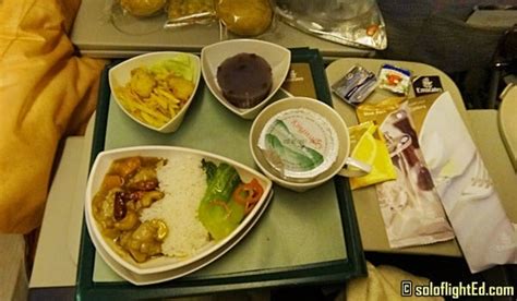 First Time in an Emirates Airlines Boeing 777 – soloflightEd