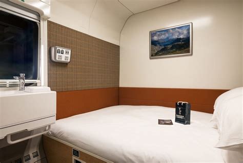 Caledonian Sleeper Review: Using the Sleeper Train in the UK