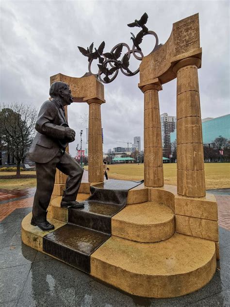 Pierre De Coubertin Commemorative Statue At Centennial Olympic Park, Atlanta Editorial Stock ...