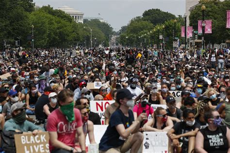 Thousands stream into Washington DC to protest George Floyd’s killing ...