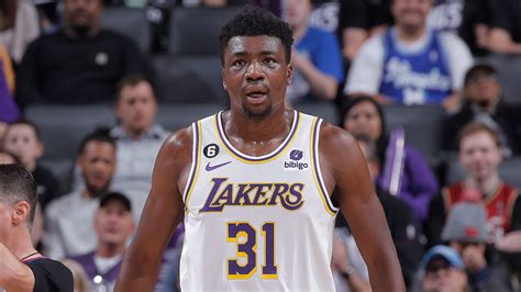 Lakers trade center Thomas Bryant to Nuggets | NBA.com