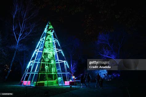 Brooklyn Botanic Garden holidays light show in New York on November... News Photo - Getty Images