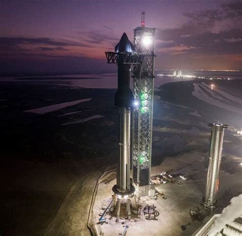 Epic Photos of SpaceX's Massive Starship Rocket on Launch Pad | PetaPixel