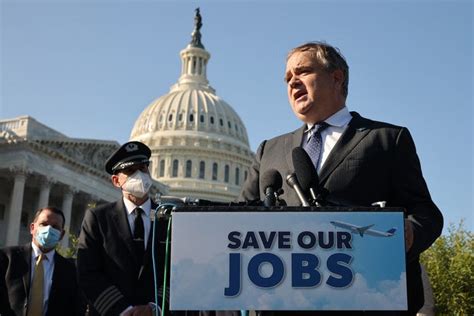 Labor Shortage Causing Airline to 'Over-Hire' Workers: JetBlue CEO ...