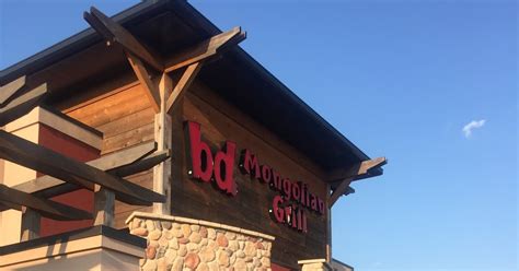 Restaurant Review + Giveaway: bd's Mongolian Grill - Mason, OH | The Food Hussy!