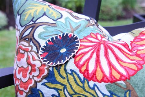 How to Sew a Pillow with an Invisible Zipper | markova design