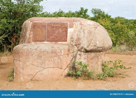 Sign of Tropic of Capricorn Stock Image - Image of latitude, south ...